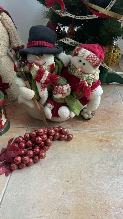 Коледна декорация и украсена коледна елха 90 см