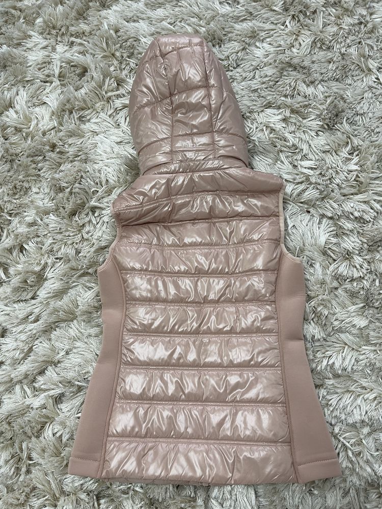 Vesta Calvin Klein dama Originala la pret redus