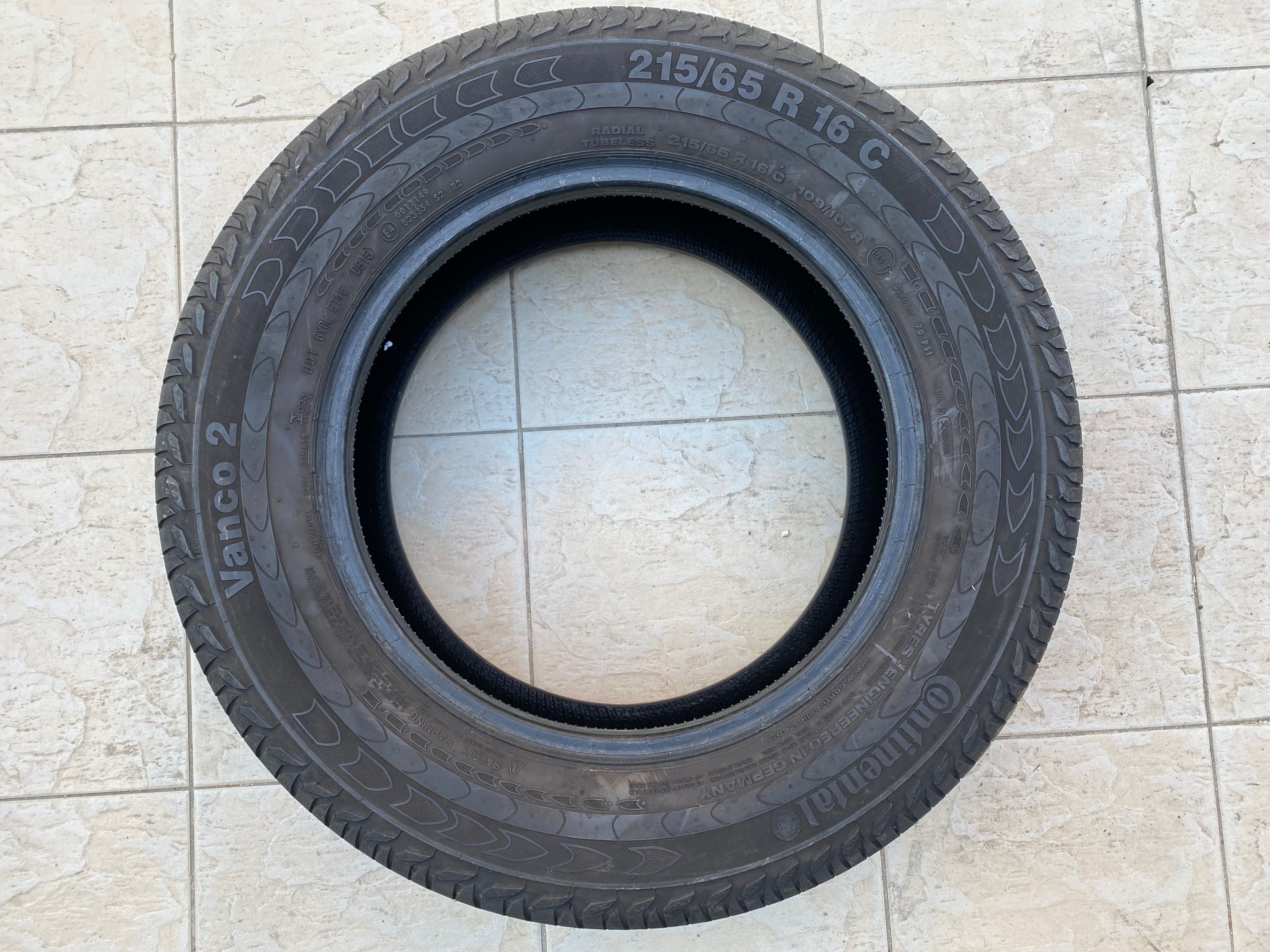 Гуми всесезони бусови гума 215/65/16” Continental Vanco 2