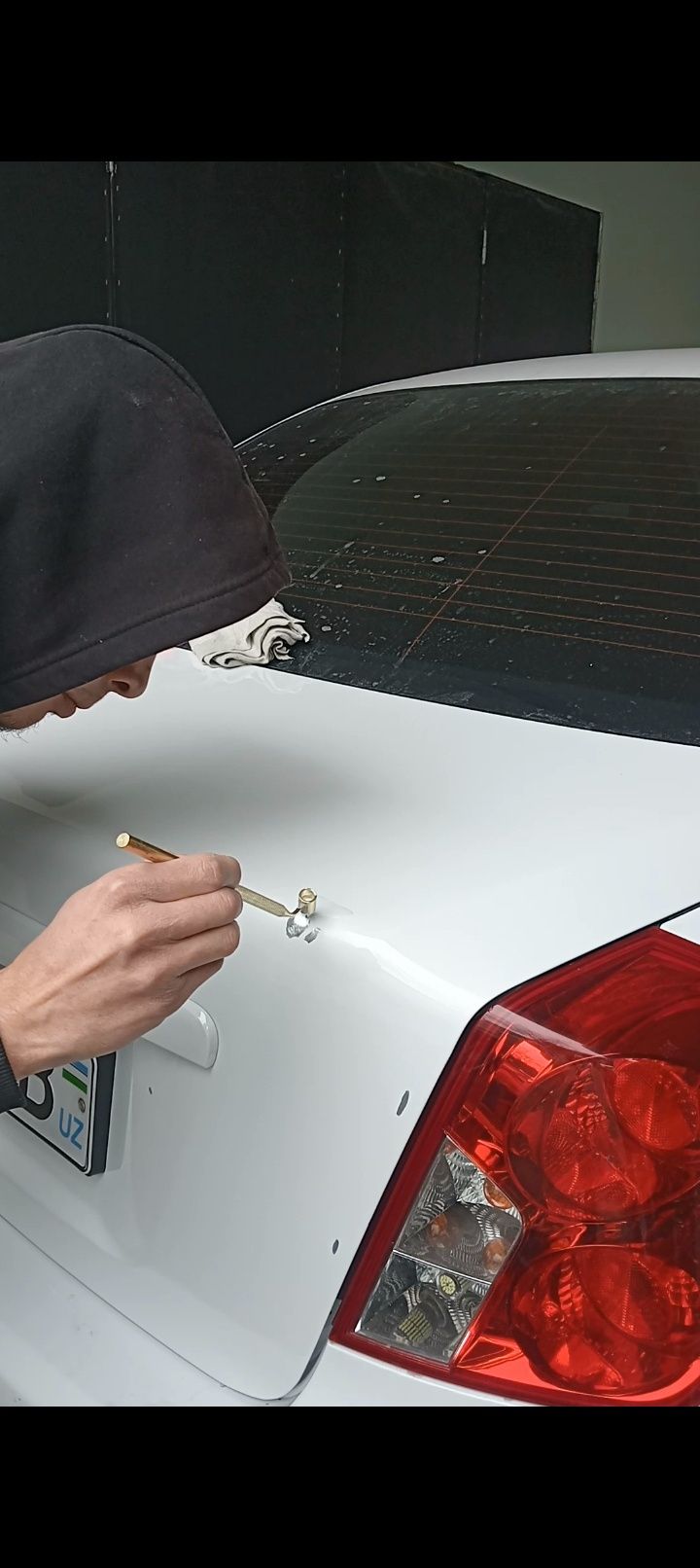 Avto kasmetika kiraska toʻldirish radnoy qoldramz