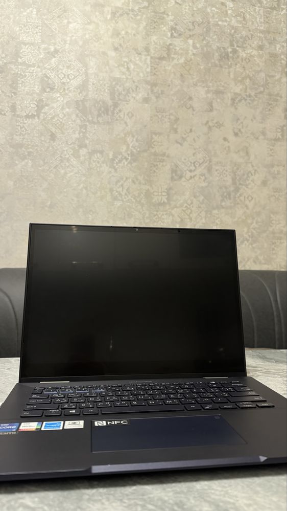 Asus ExpertBook