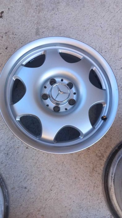 Продавам джанти за мерцедес W211
