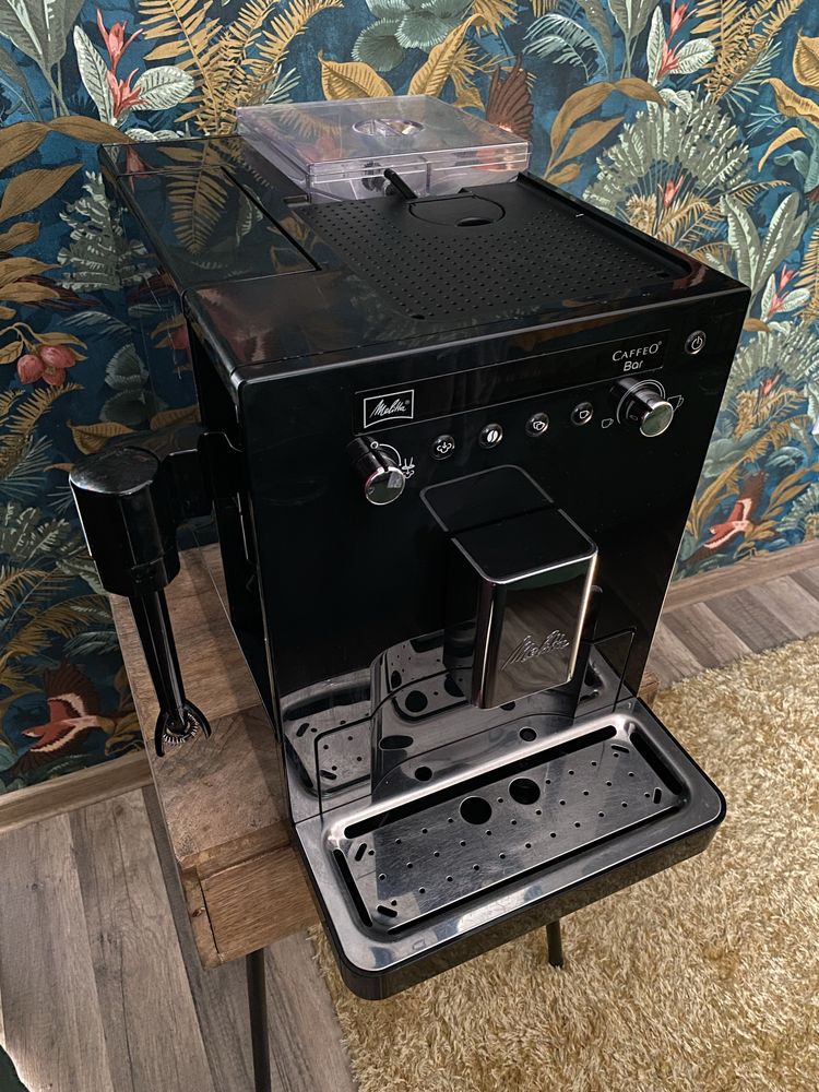 Aparat de cafea/Espressor automat Melitta Caffeo Bistro 1500W, 15 Bar