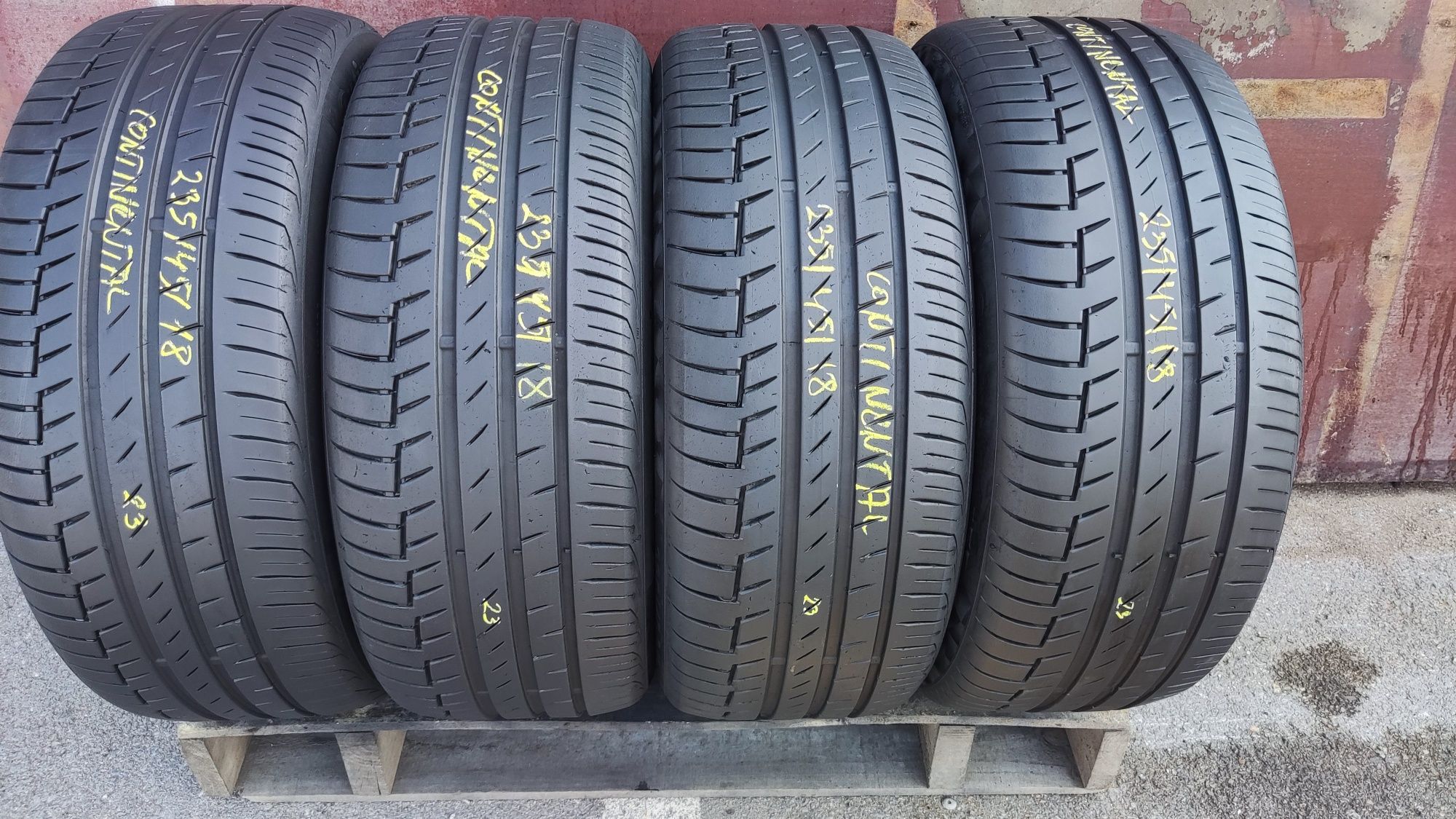 4бр. летни гуми 235/45/18 Continental Premium Contact 6
dot23
7mm
Добр