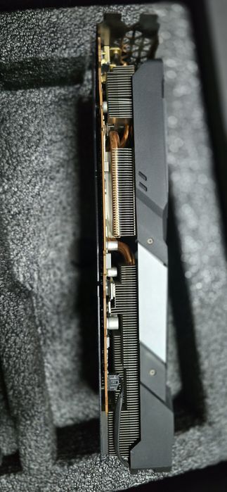 Placa video Gigabyte Rx 5700 xt 8 gb