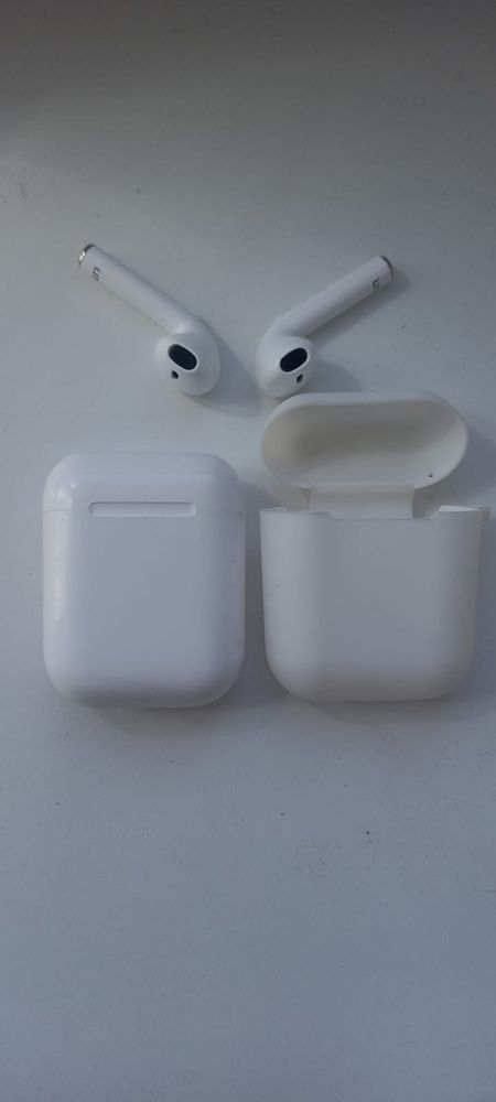 Продам airpods 2