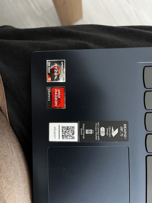 Laptop Lenovo IdeaPad 1