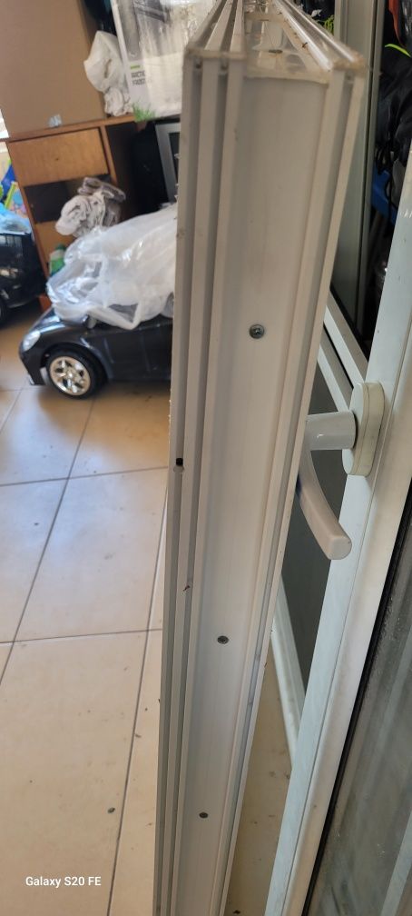 Продам метална врата, ПВЦ прозорец, Вратопрозорец и комарници