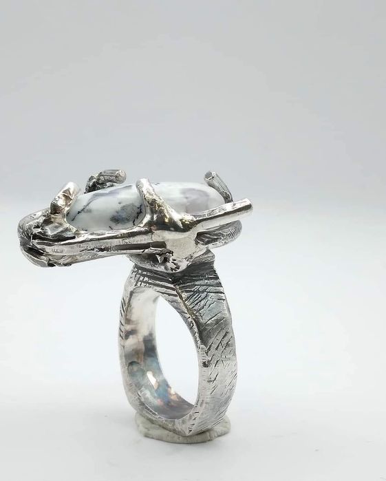 Inel de argint masiv statement turnat lucrat manual.marimea19.5cm,