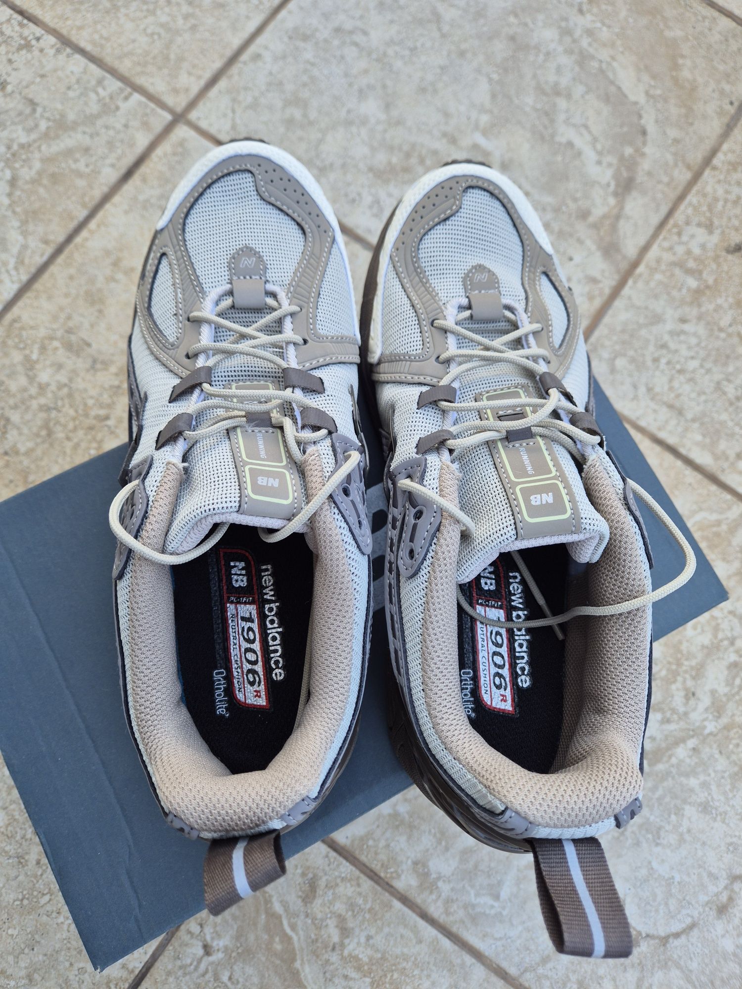 New Balance 1906r