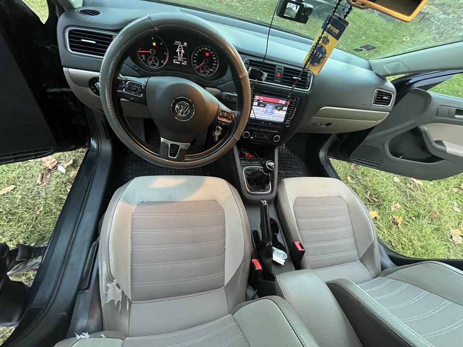 Jetta 2011 motorizare 1.6 tdi