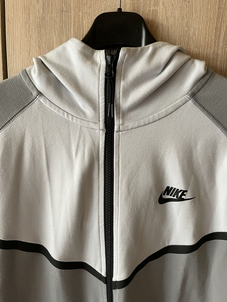Nike Tech Fleece M Оригинално