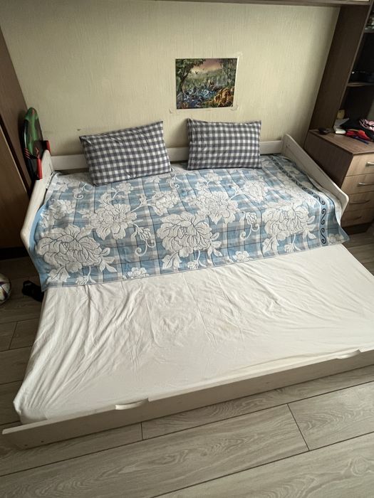 Выдвижная  кровать