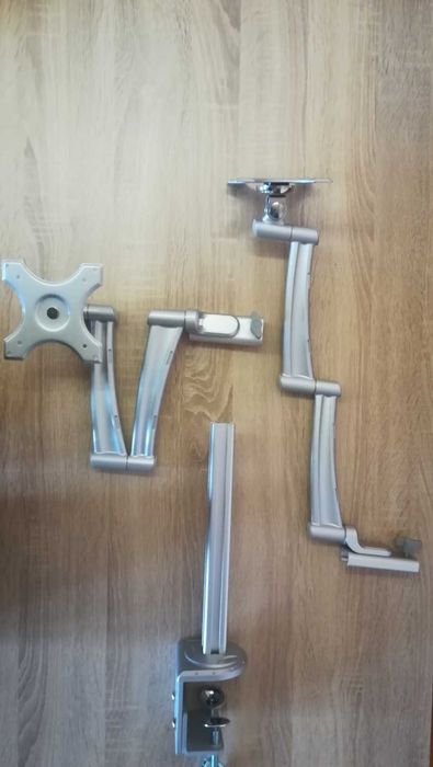 Двойна стойка за монитор