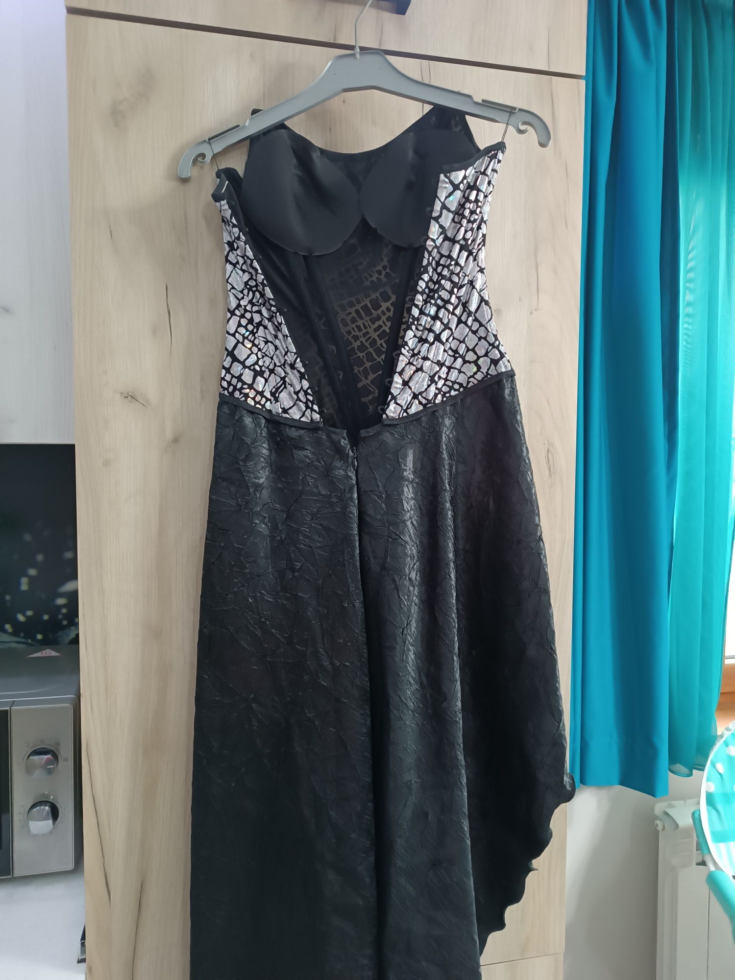 Бална рокля черно и сребърно