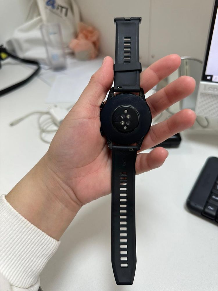 Продам эл. Часы Huawei watch gt2