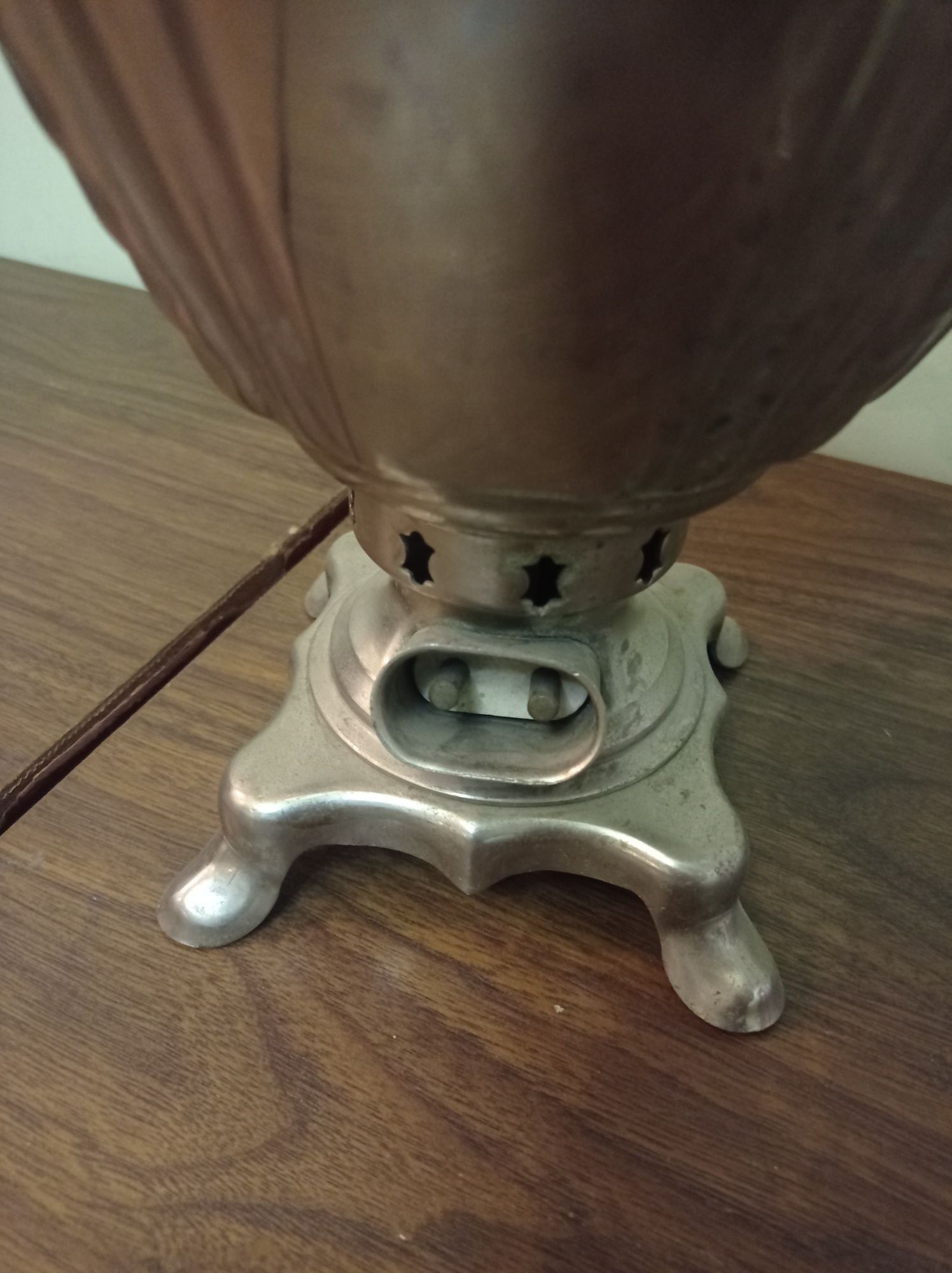 Samovar sotiladi