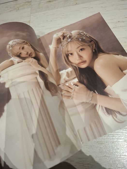 KISS OF LIFE - Midas Touch