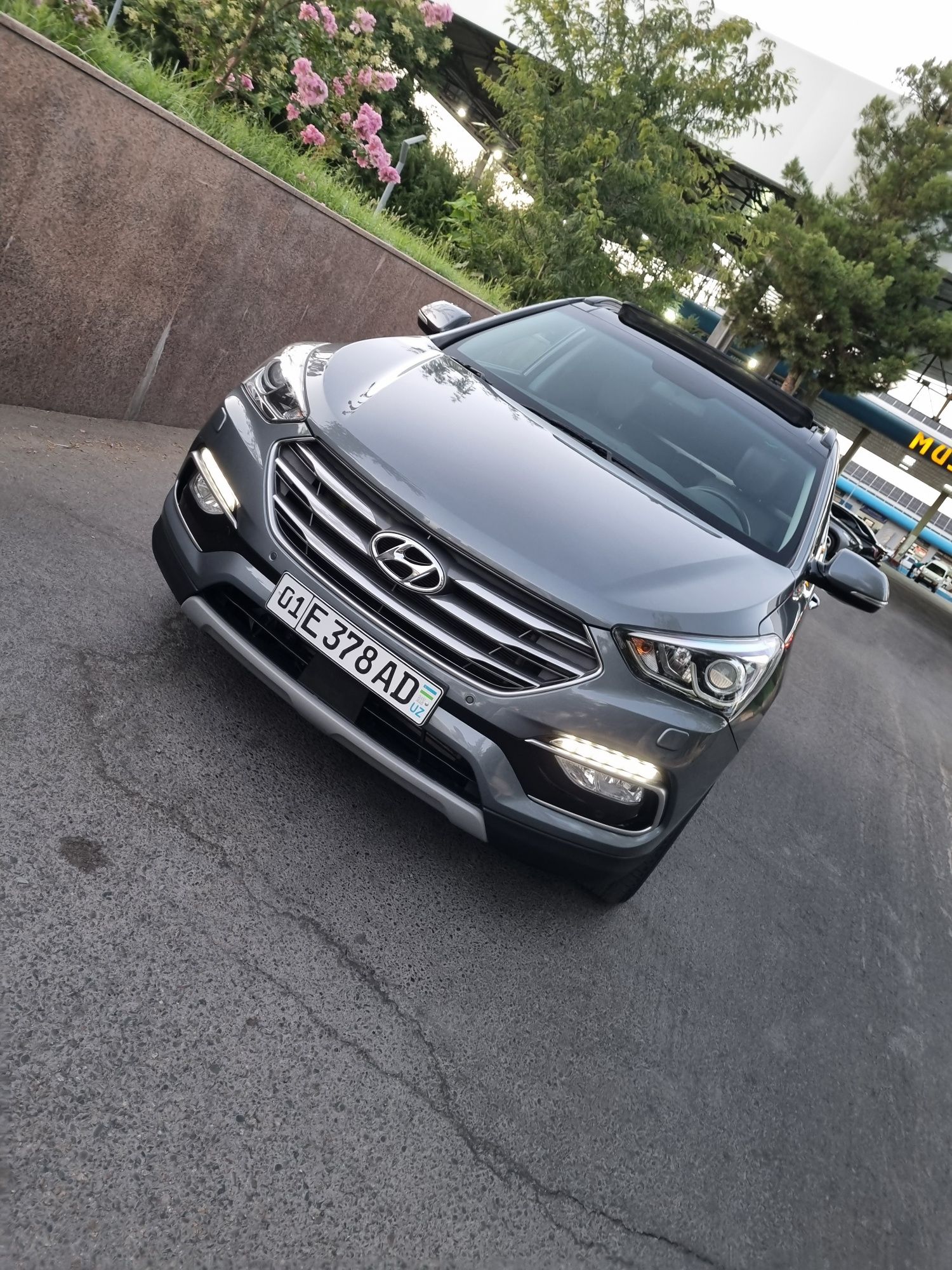 SantaFe  7 kishilik xolati zor keaska toza 62000 km xalol