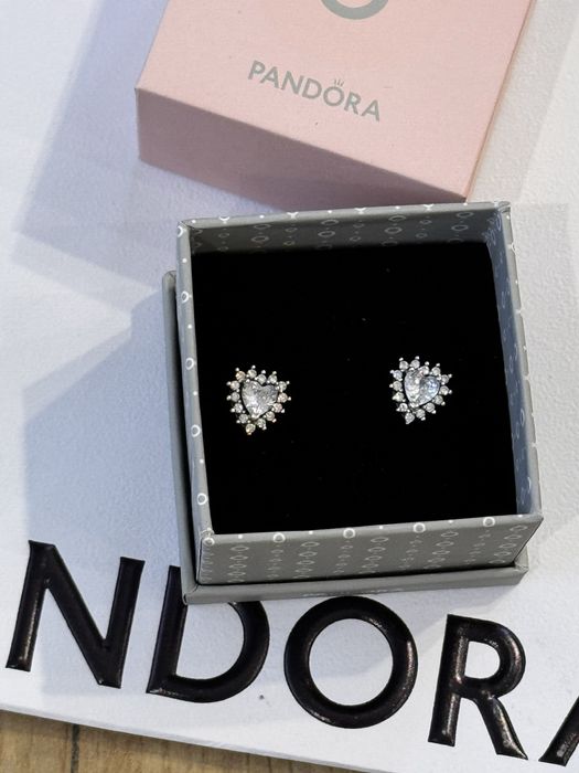 Пандора обеци Pandora