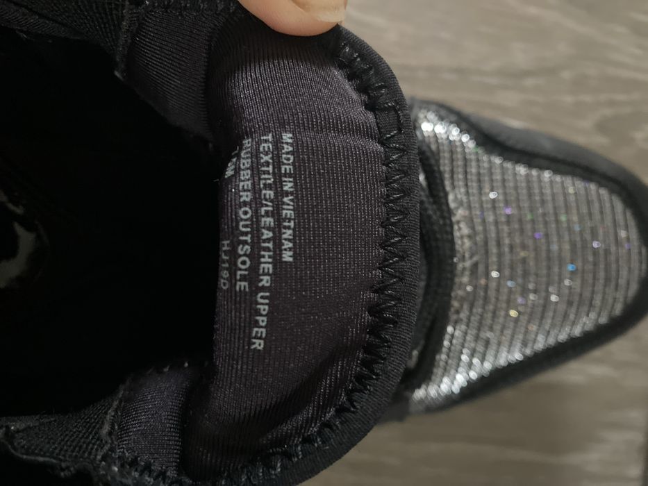 Snikersi Mikael Kors