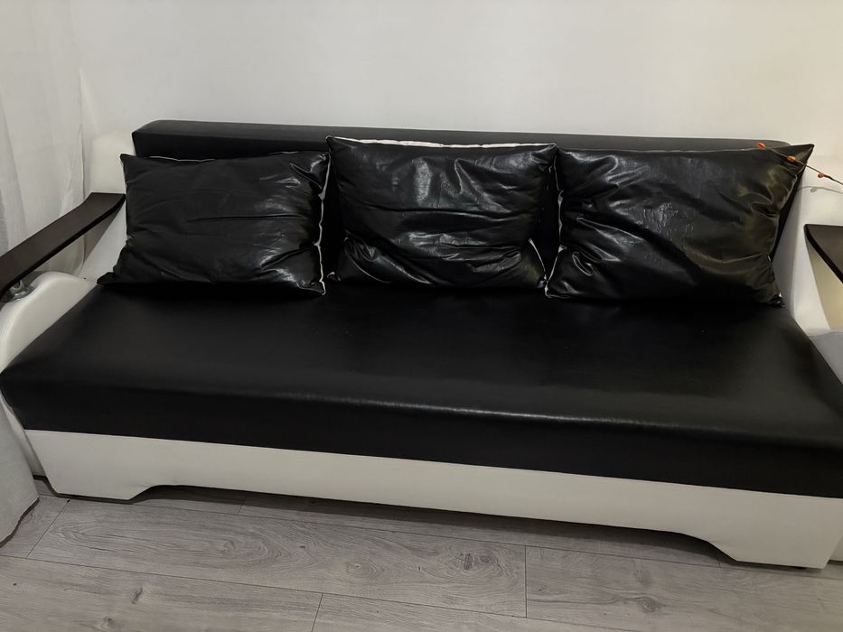 Canapele extensibile cutie depozitare uzate
