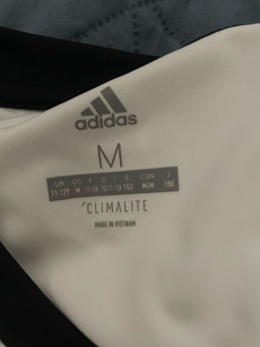 Оригинална тениска на under armour