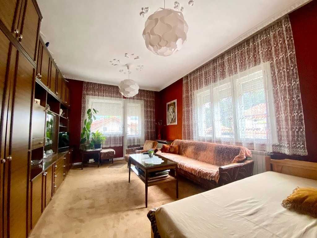 Продава се Къща в Велинград - 430 кв.м за 640 €/кв.м - Снимка #10