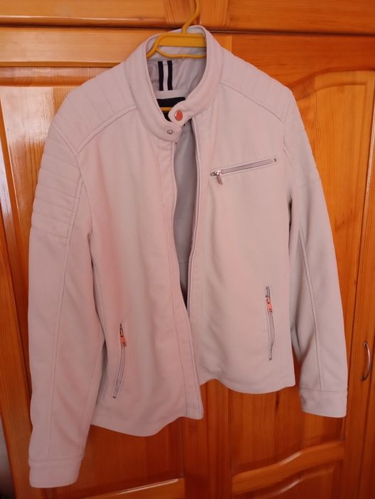 Мъжко есенно яке.