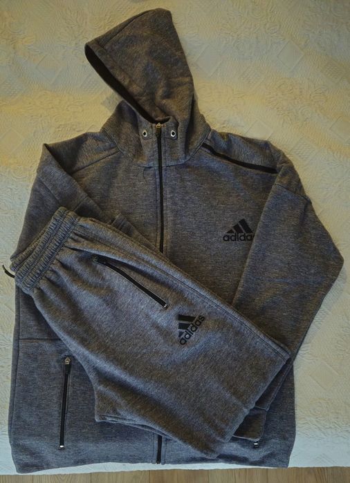 Мъжки спортен екип Adidas
Продавам оригинален екип Adidas