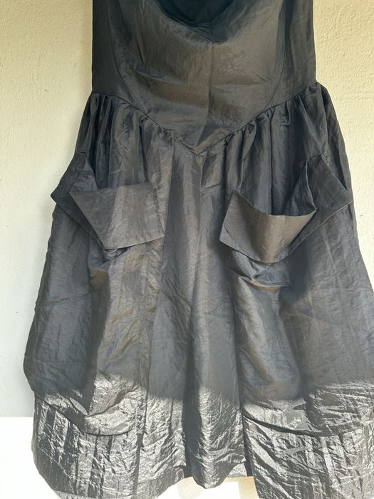 Шармантна рокля черна