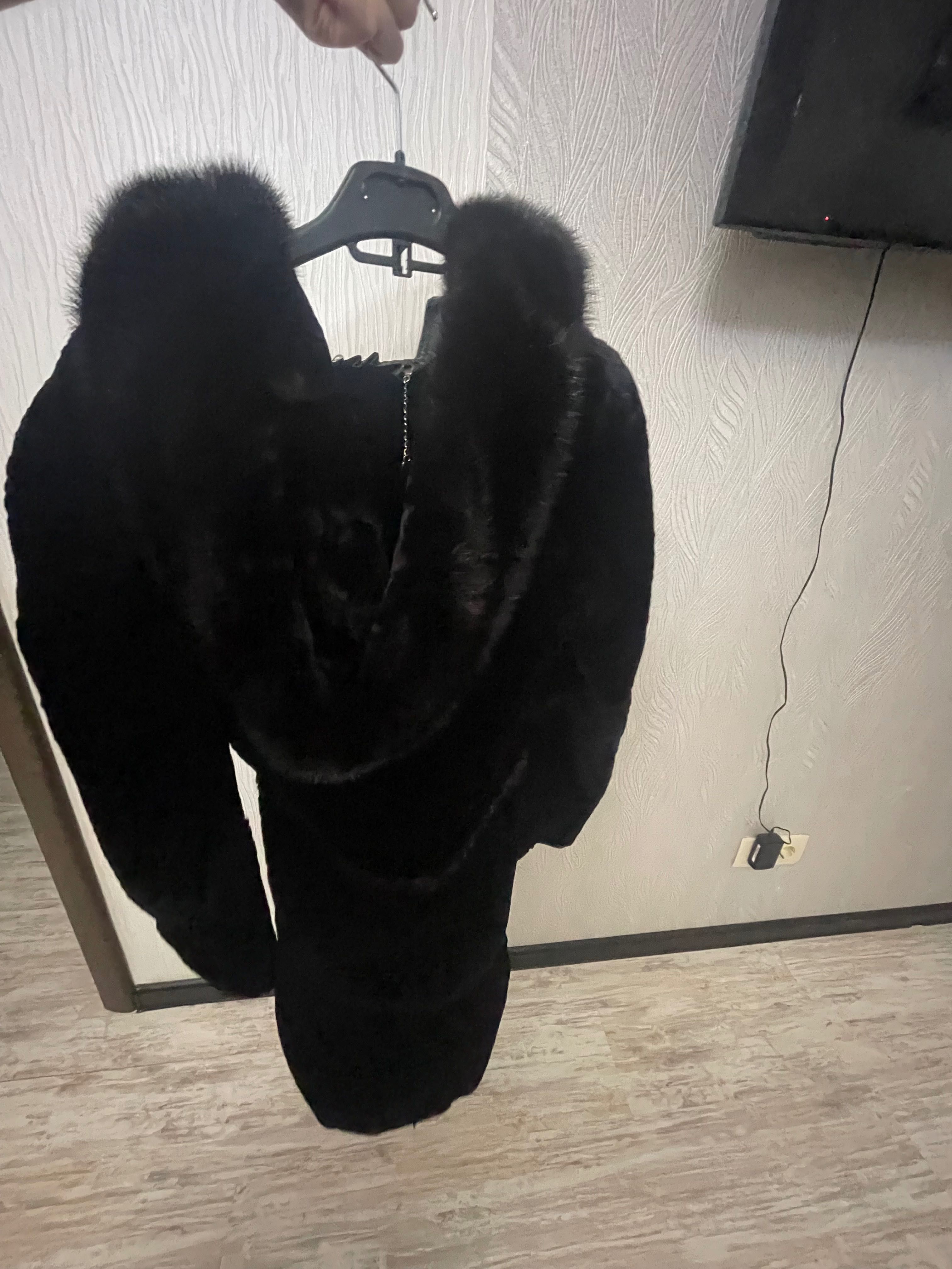 Продам шубы б/у в хорошем состоянии