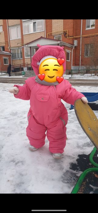 Зимний комбинезон с 1 до 2 лет, состояние нового