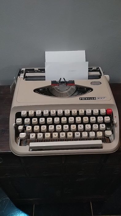 Masina de scris Privileg 300T