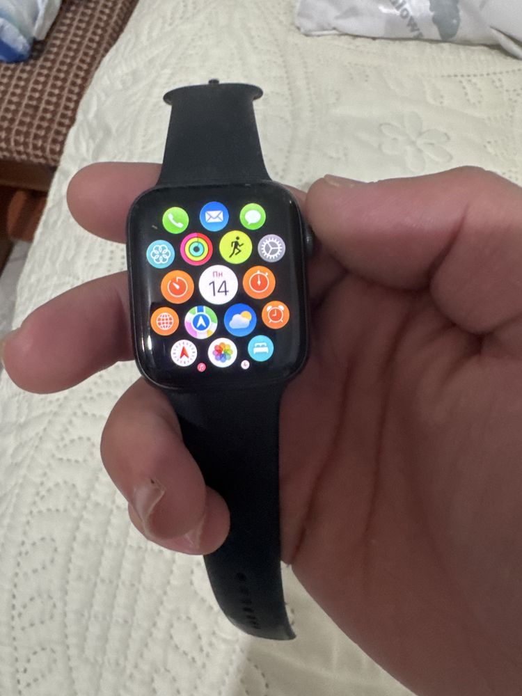 Продам apple watch 6