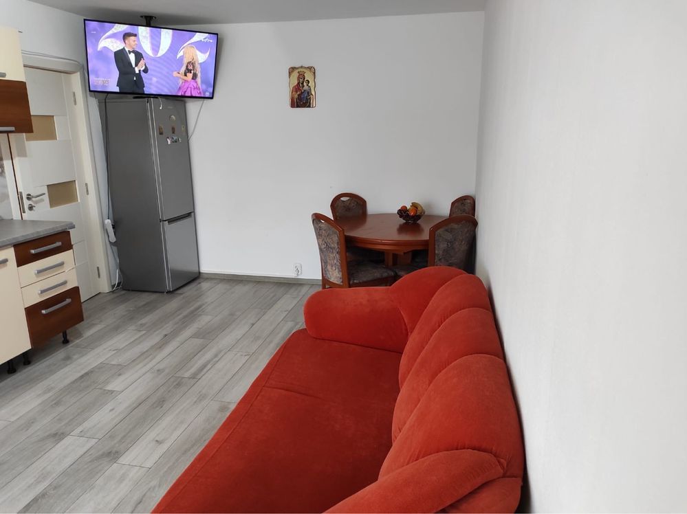 Vând apartament 4 camere Republici / Traian