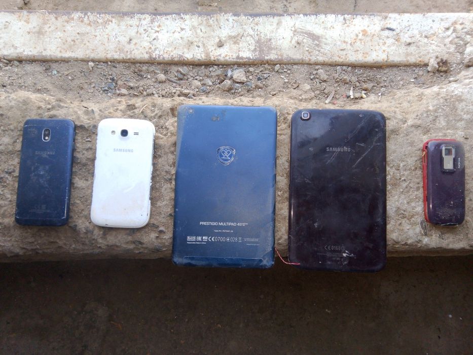 Продам старые самсунги и планшенты