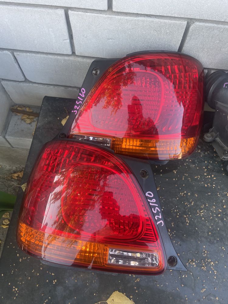 Задние фонари Lexus  gs300