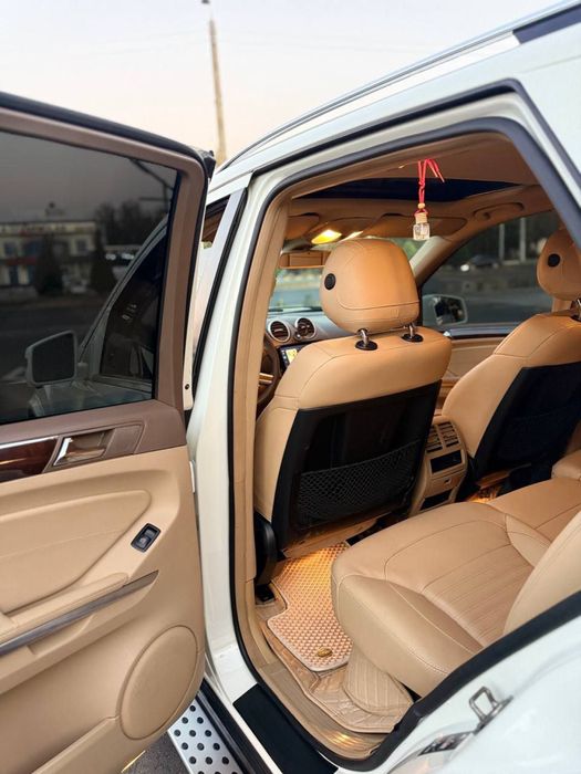 Mercedes-Benz ML 500