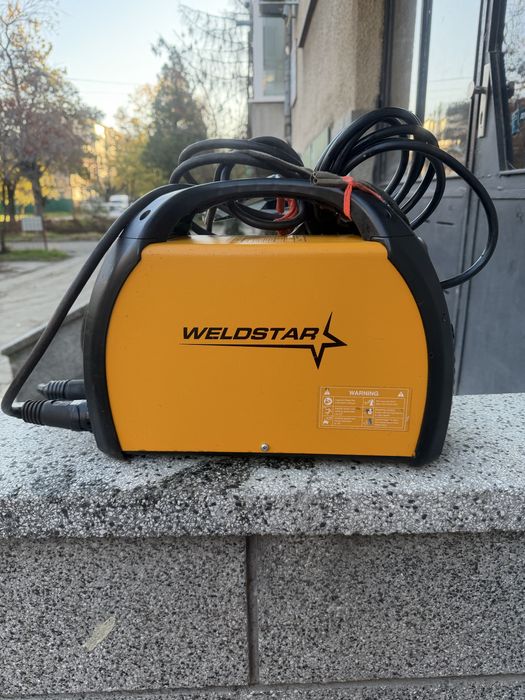 Продавам много малко иползван инверторен електрожен WELDSTAR POWER 200
