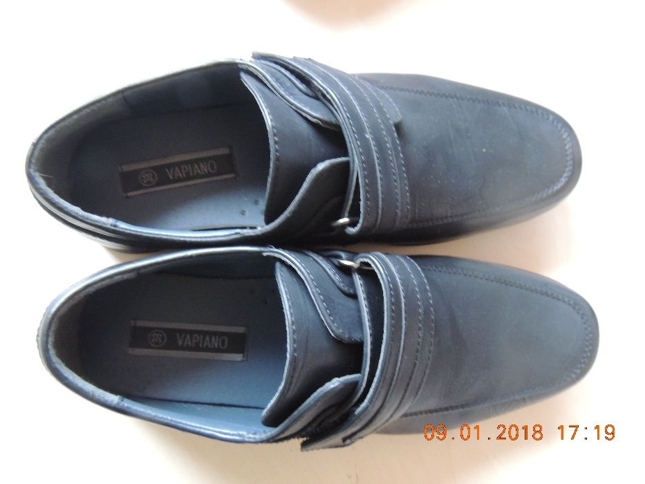 Pantofi noi, negri, marimea 38, interior 24 cm