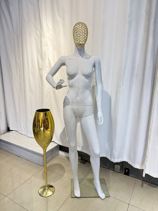 Маникенлар сотилади