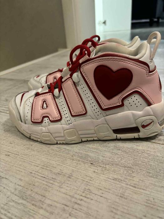 Маратонки Nike Air more uptempo love