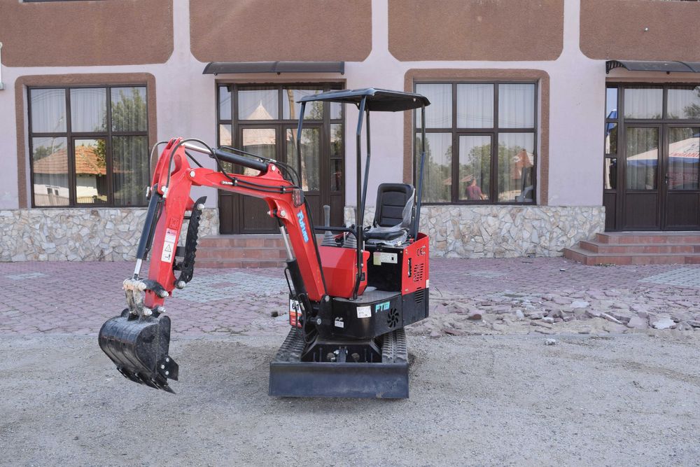 Mini Excavator pe șenile Future FT13