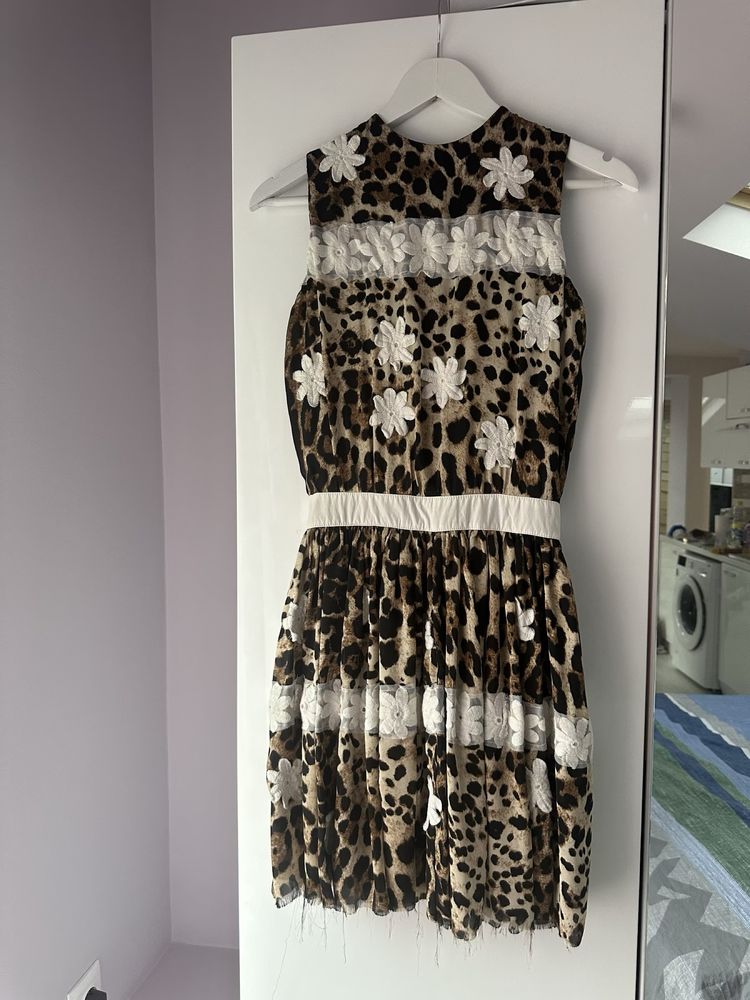 Рокля и къси панталонки REPLICA
