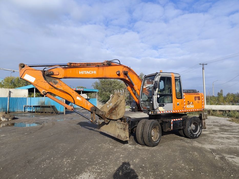 Продам экскаватор