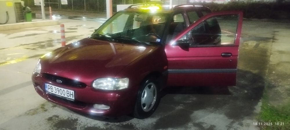 Форд Ескорт 1.6 v