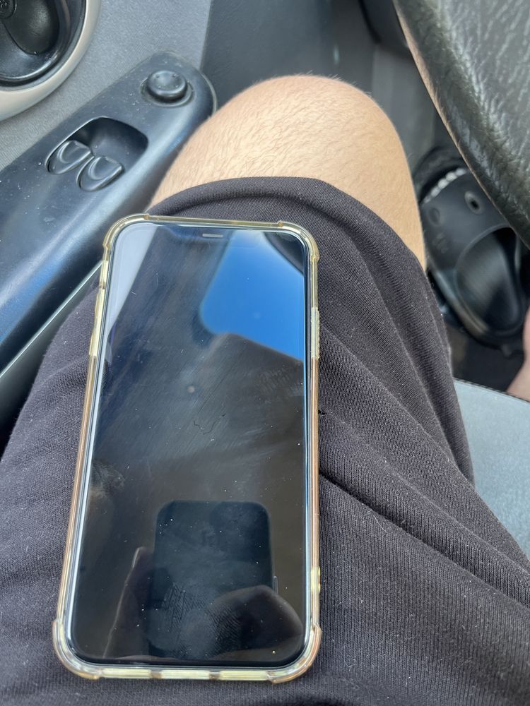 Iphone 11 impecabil