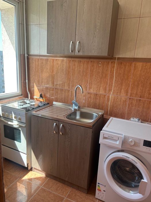 Inchiriez garsoniera zona Dristor