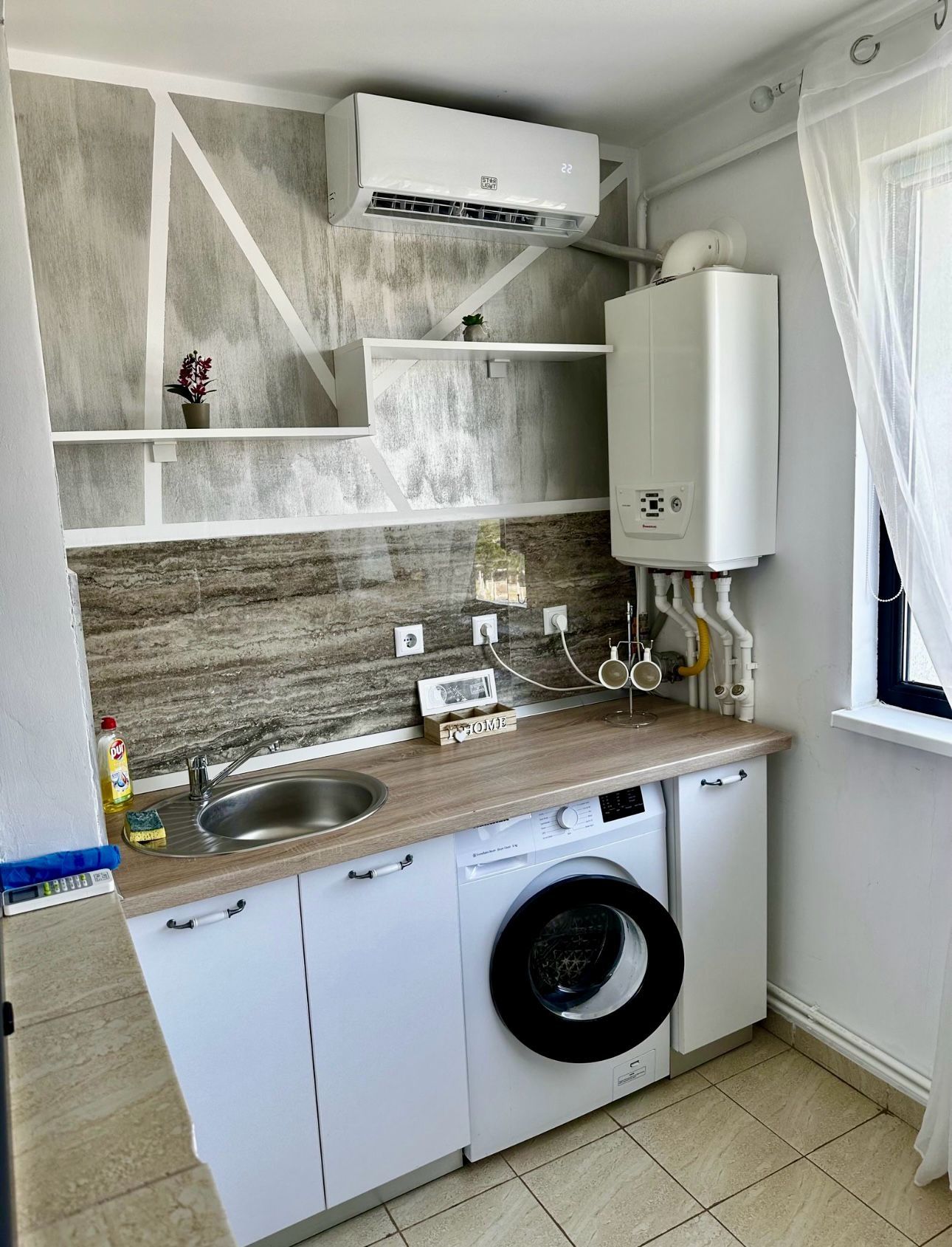 Închiriez garsoniera regim hotelier